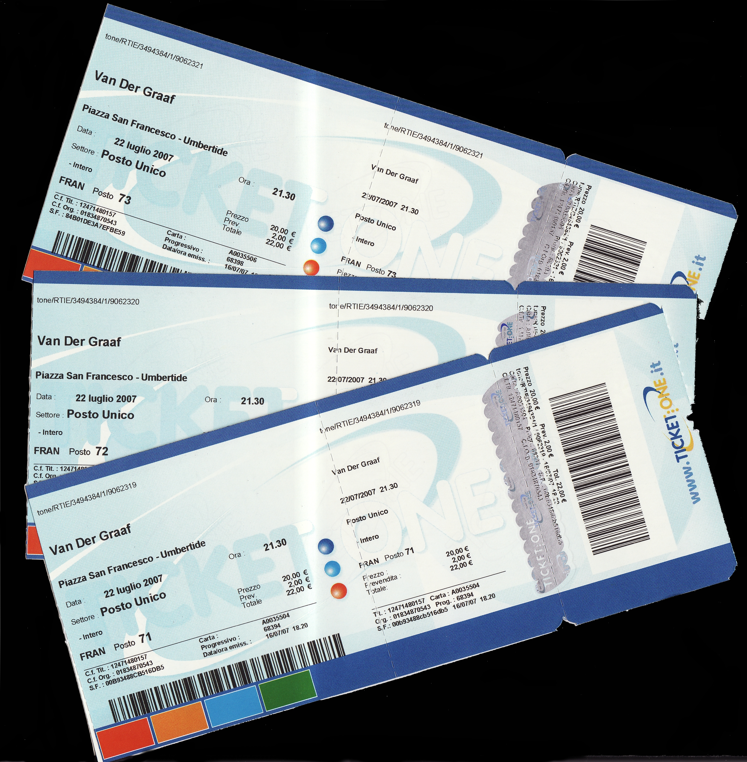 VanDerGraaFGenerator2007-07-22PiazzaSanFrancescoUmbertideUmbriaItaly (4).jpg